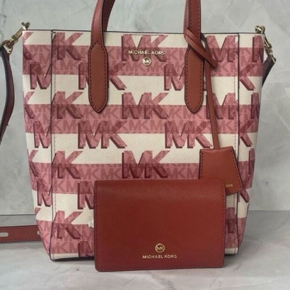 Michael Kors Handbags - Michael Kors Sinclair Shopper Tote With Matching Wallet Set Pink White Cinnamon